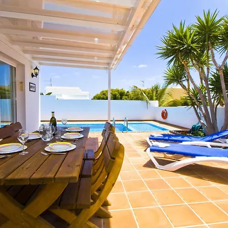 Villa Lovely Mojones Casa Jasmine Heated Pool Short Walk To Puerto del Carmen (Lanzarote)